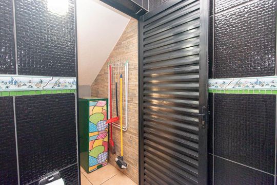 Banheiro do Salão de festas de casa à venda com 3 quartos, 273m² em Jardim Daysy, São Paulo