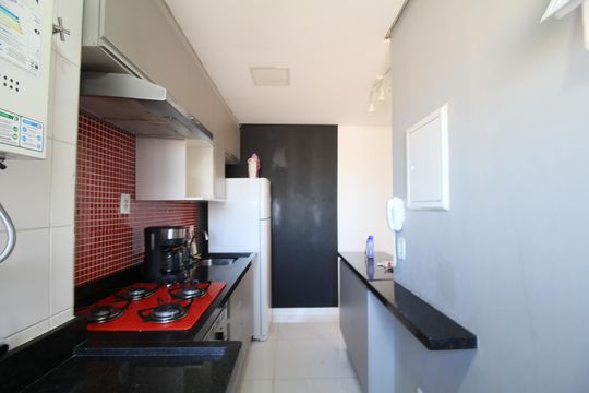 Cozinha/Área de serviço de apartamento para alugar com 2 quartos, 50m² em Jardim Monte Alegre, Taboão da Serra