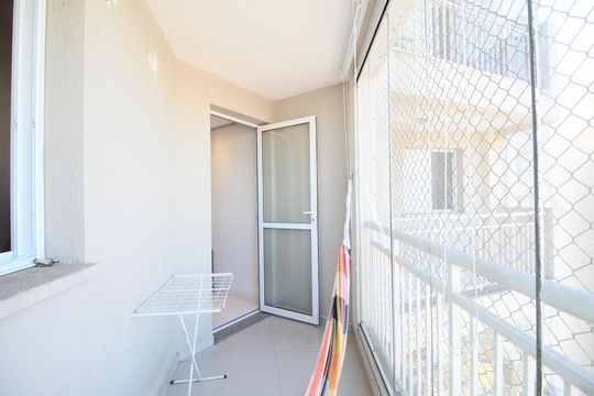 Varanda da sala de apartamento para alugar com 2 quartos, 50m² em Jardim Monte Alegre, Taboão da Serra
