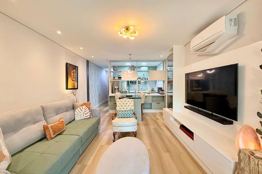 Sala de apartamento à venda com 2 quartos, 87m² em Santo Amaro, São Paulo