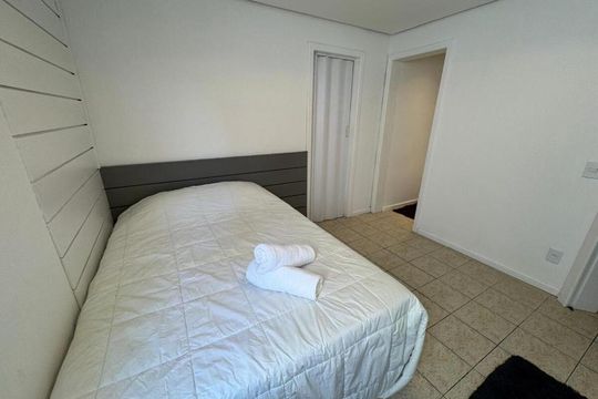 Quarto 3 de casa para alugar com 3 quartos, 311m² em Jurerê, Florianópolis