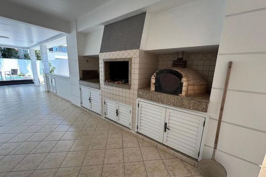 Casa para alugar com 3 quartos, 311m² em Jurerê, Florianópolis