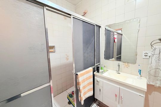 Casa à venda com 3 quartos, 260m² em Jardim Vaz de Lima, São Paulo