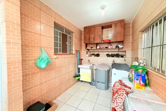 Casa à venda com 3 quartos, 260m² em Jardim Vaz de Lima, São Paulo