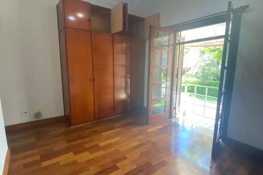 Casa à venda com 4 quartos, 340m² em Alphaville, Santana de Parnaíba