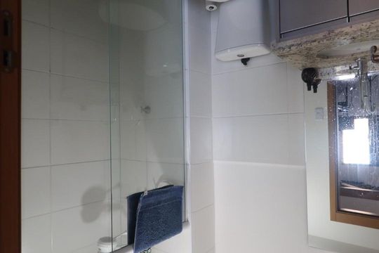 Banheiro de apartamento para alugar com 2 quartos, 50m² em Bonfim Paulista, Ribeirão Preto