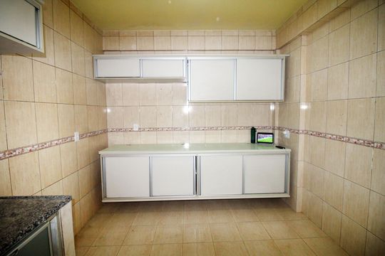 Cozinha de casa à venda com 1 quarto, 75m² em Olaria, Rio de Janeiro