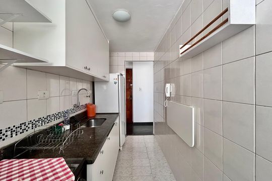 Cozinha de apartamento para alugar com 2 quartos, 49m² em Brás, São Paulo