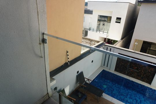 Vista Sacada de casa de condomínio à venda com 3 quartos, 150m² em Alphaville, Santana de Parnaíba