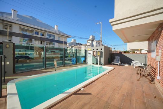 Piscina de apartamento para alugar com 2 quartos, 60m² em Ingleses Centro, Florianópolis