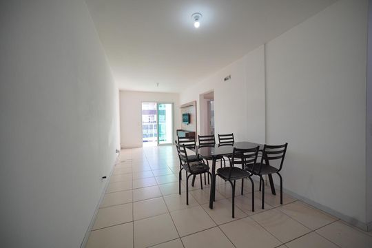 Sala de apartamento para alugar com 2 quartos, 60m² em Ingleses Centro, Florianópolis