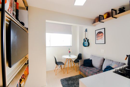 Sala de apartamento à venda com 1 quarto, 28m² em Vila das Bandeiras, Guarulhos