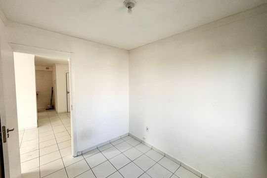 Quarto 2 de apartamento para alugar com 2 quartos, 47m² em Jardim Lourdes, Ferraz de Vasconcelos