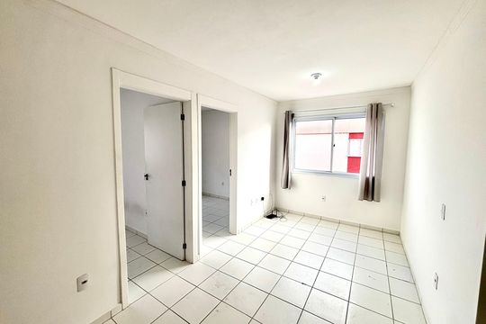 Sala de apartamento para alugar com 2 quartos, 47m² em Jardim Lourdes, Ferraz de Vasconcelos