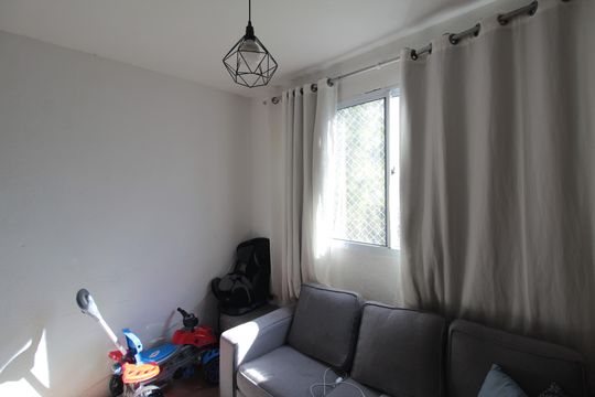 Sala de apartamento para alugar com 2 quartos, 43m² em Trevo, Belo Horizonte