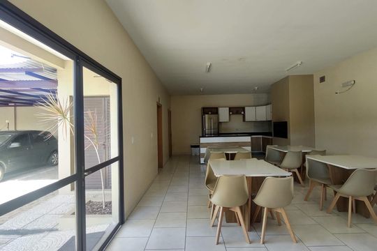 Área externa de apartamento à venda com 2 quartos, 68m² em Niterói, Canoas