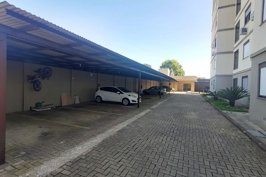 Garagem de apartamento à venda com 2 quartos, 68m² em Niterói, Canoas