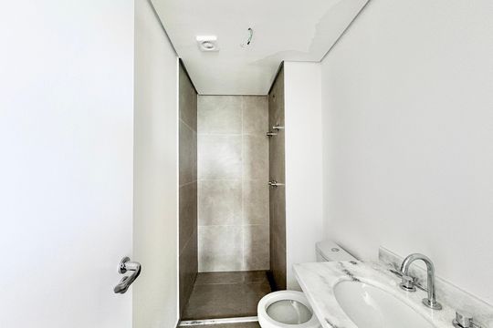 Banheiro de apartamento à venda com 3 quartos, 100m² em Parque Sao Domingos, São Paulo