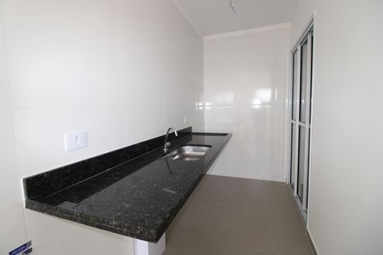 Sala / Cozinha de apartamento para alugar com 2 quartos, 39m² em Guaianases, São Paulo