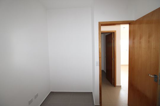 Quarto 2 de apartamento para alugar com 2 quartos, 39m² em Guaianases, São Paulo
