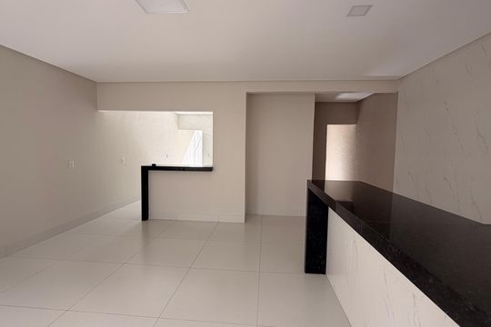 Churrasqueira de casa à venda com 3 quartos, 180m² em Moinho dos Ventos, Goiânia