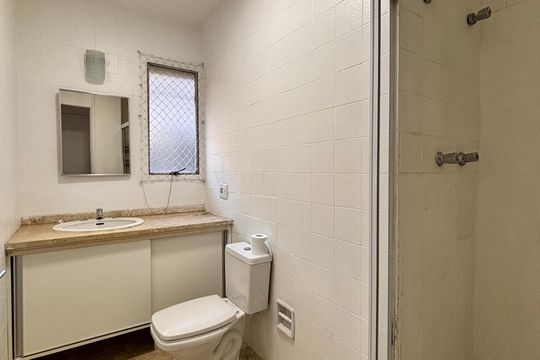 Banheiro da Suíte de apartamento para alugar com 3 quartos, 110m² em Vila Olímpia, São Paulo