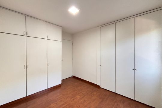 Quarto 1 de apartamento para alugar com 3 quartos, 110m² em Vila Olímpia, São Paulo