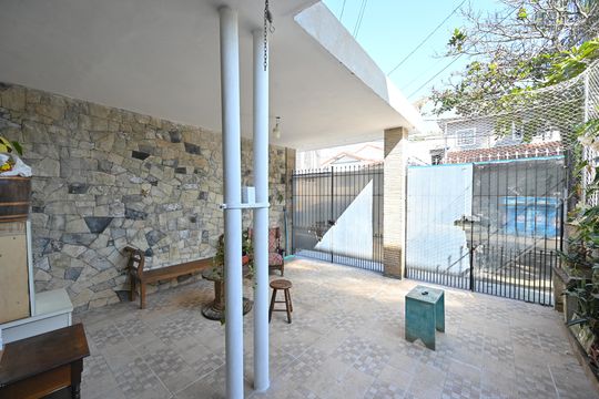Garagem de casa para alugar com 3 quartos, 93m² em Planalto Paulista, São Paulo
