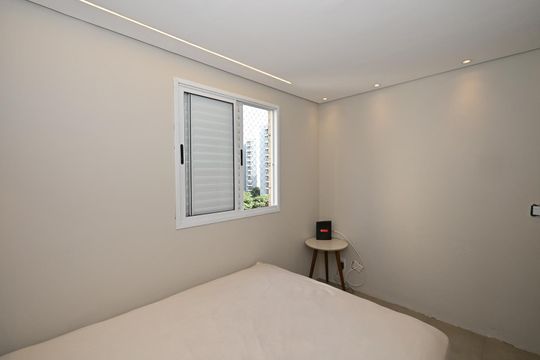 Suíte de apartamento para alugar com 1 quarto, 52m² em Jardim Maria Duarte, São Paulo