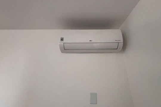 Suíte de apartamento para alugar com 3 quartos, 280m² em Itaim Bibi, São Paulo
