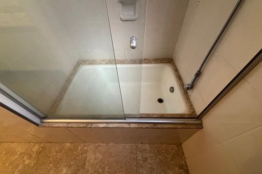Banheiro de apartamento para alugar com 3 quartos, 280m² em Itaim Bibi, São Paulo