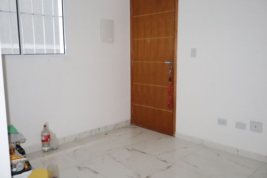 Sala de apartamento para alugar com 2 quartos, 35m² em Jardim Santa Teresinha, São Paulo