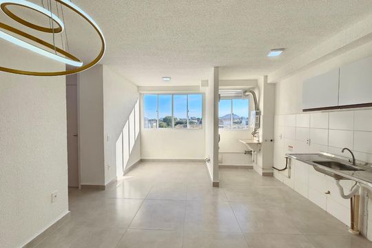 Sala de apartamento à venda com 2 quartos, 42m² em Campo Grande, Rio de Janeiro