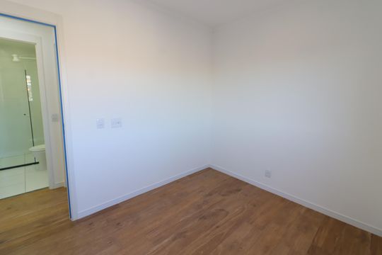 Quarto 2 de apartamento para alugar com 2 quartos, 41m² em Jaguaribe, Osasco