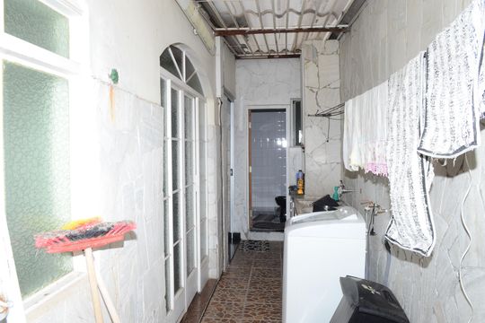 Área de Serviço de casa para alugar com 2 quartos, 148m² em São Gabriel, Belo Horizonte