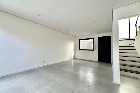 Sala de casa de condomínio à venda com 3 quartos, 137m² em Vila Monte Alegre, São Paulo