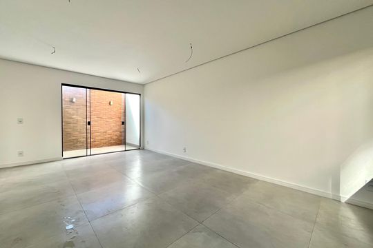 Sala de casa de condomínio à venda com 3 quartos, 137m² em Vila Monte Alegre, São Paulo