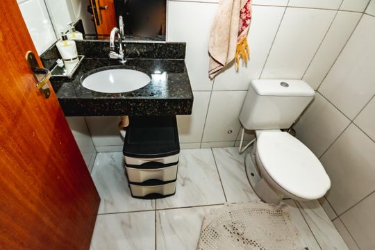 Banheiro Social de casa à venda com 2 quartos, 113m² em Vila Cloris, Belo Horizonte