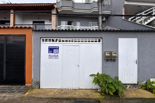 Fachada de casa de condomínio para alugar com 2 quartos, 88m² em Vargem Grande, Rio de Janeiro