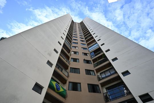 Fachada de apartamento à venda com 2 quartos, 67m² em Jardim Henriqueta, Taboão da Serra