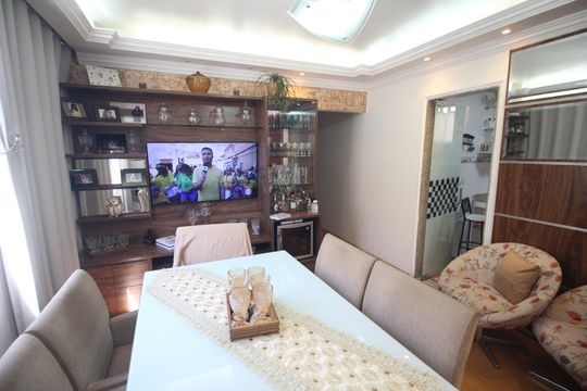 Sala de apartamento à venda com 3 quartos, 74m² em Barreiro, Belo Horizonte