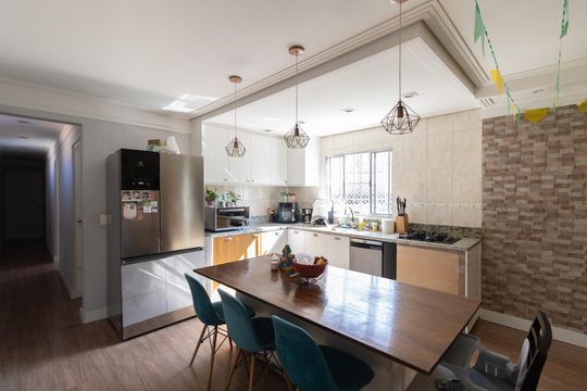 Casa 1 Sala e Cozinha de casa à venda com 6 quartos, 300m² em Cidade Líder, São Paulo
