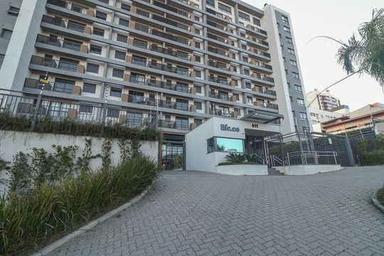 Fachada de apartamento para alugar com 1 quarto, 37m² em Jardim do Salso, Porto Alegre