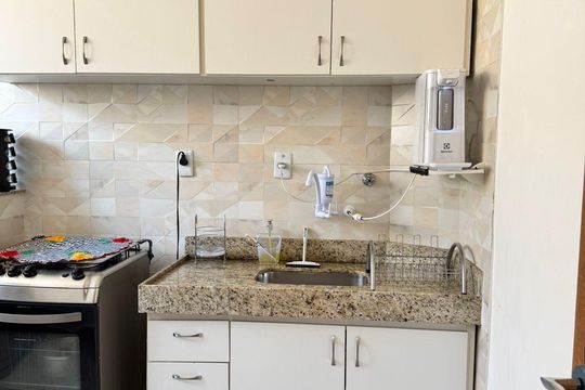 Cozinha de apartamento à venda com 2 quartos, 54m² em Providencia, Belo Horizonte