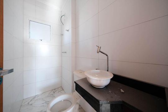 Banheiro de apartamento à venda com 2 quartos, 53m² em Cidade Patriarca, São Paulo
