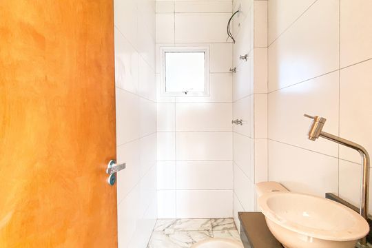 Banheiro  de apartamento à venda com 2 quartos, 53m² em Cidade Patriarca, São Paulo