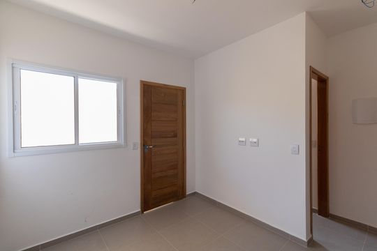 Apartamento à venda com 2 quartos, 36m² em Guaianases, São Paulo