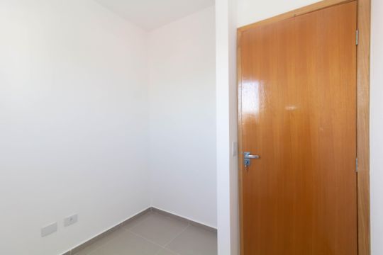 Quarto 1 de apartamento à venda com 2 quartos, 36m² em Guaianases, São Paulo