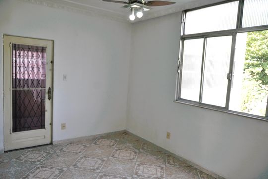 Sala de apartamento à venda com 2 quartos, 44m² em Pilares, Rio de Janeiro