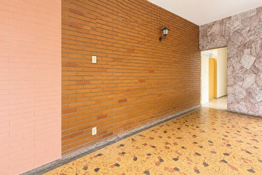 Área comum de casa para alugar com 6 quartos, 360m² em Alto Barroca, Belo Horizonte
